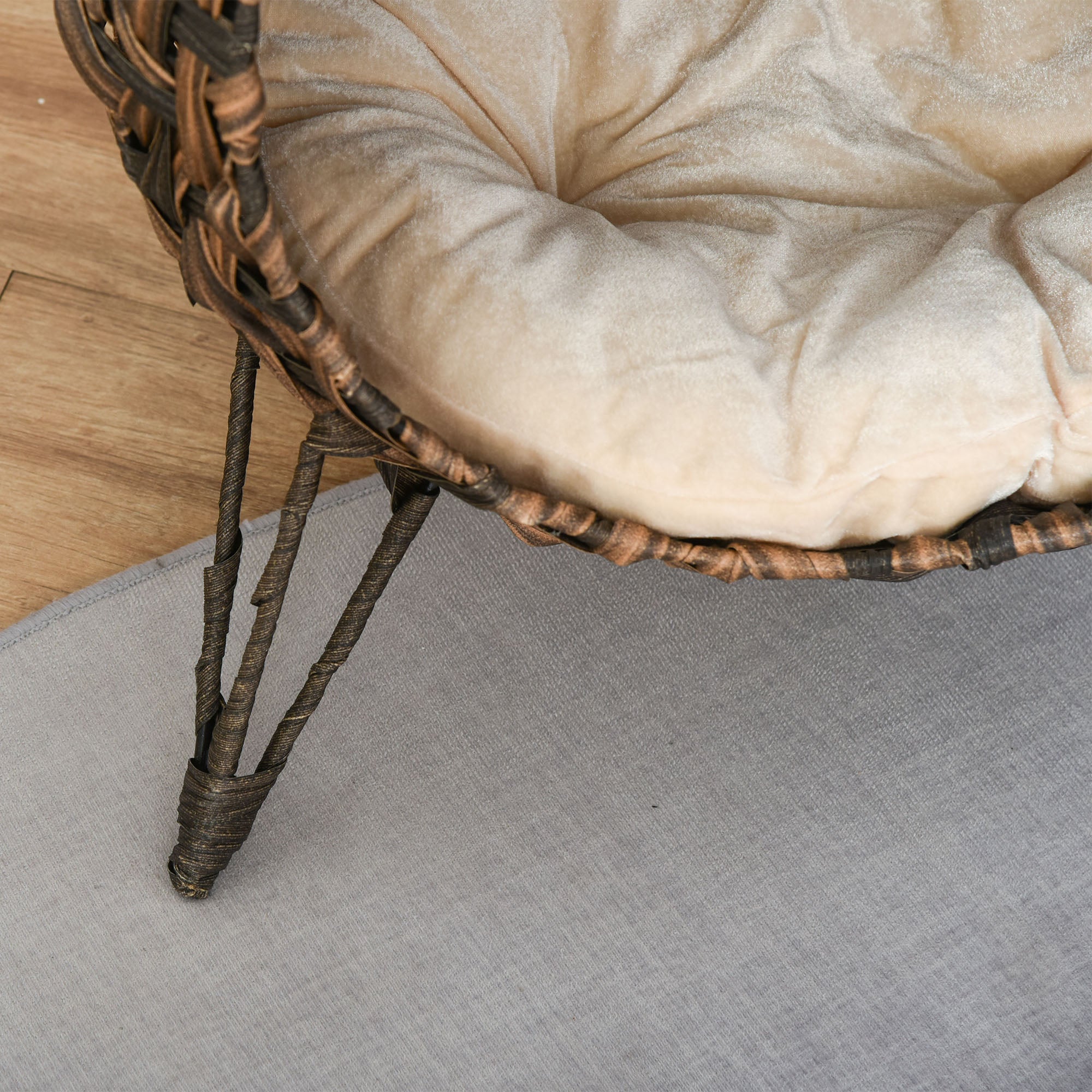 LeafNest 20.5’’ woven wicker papasan cat bed with beige cushion